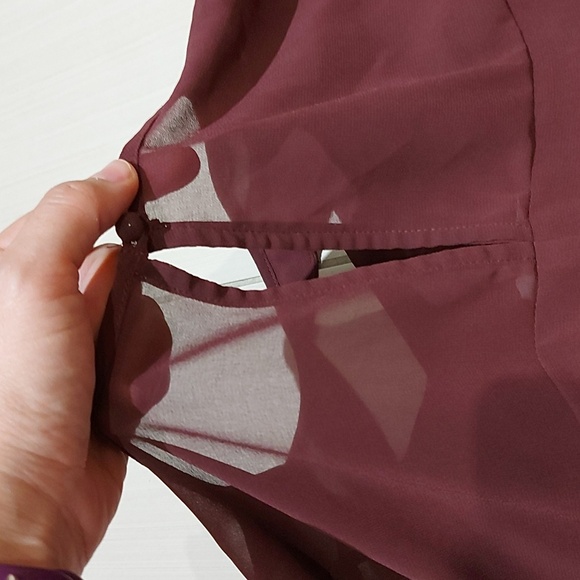 Adorable BCBGeneration burgundy tunic medium - Picture 7 of 7